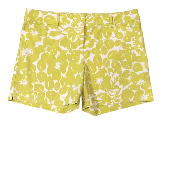 The Limited Floral Chartreuse Green and White Women's 14 Stretch Shorts - Picture 1 of 3